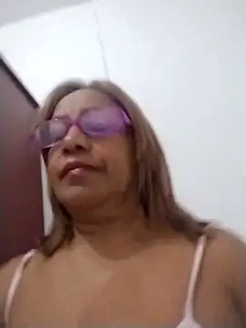 Snapshot of keyla-sensual chatting on March 16, 1:49 am keyla-sensual online show from March 16, 1:49 am