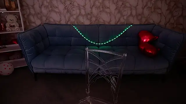 RosieMoons online show from March 2, 8:37 pm