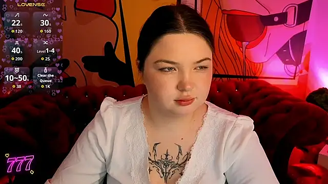 RosieMoons online show from April 2, 7:44 pm