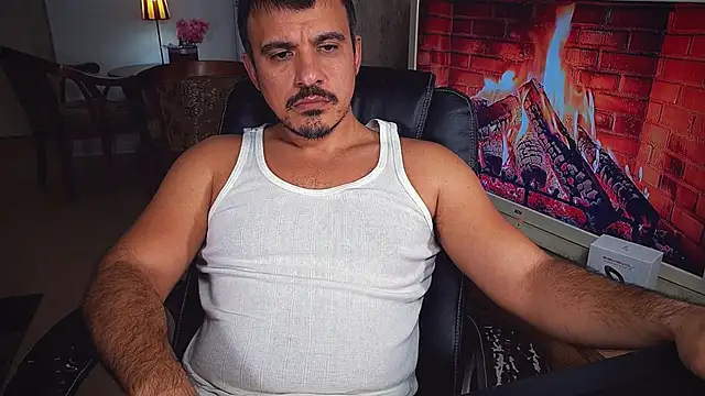 officeman7 online show from December 6, 8:29 pm