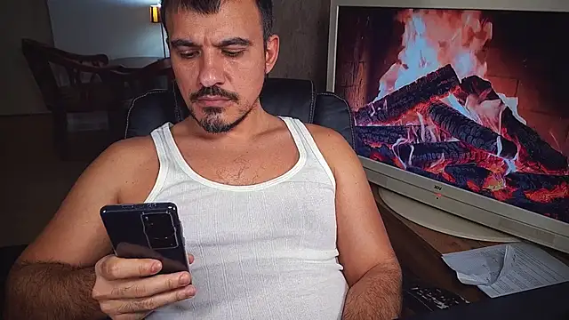 officeman7 online show from February 6, 4:47 pm