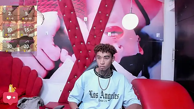 sexy blacks  online show from March 13, 11:30 am