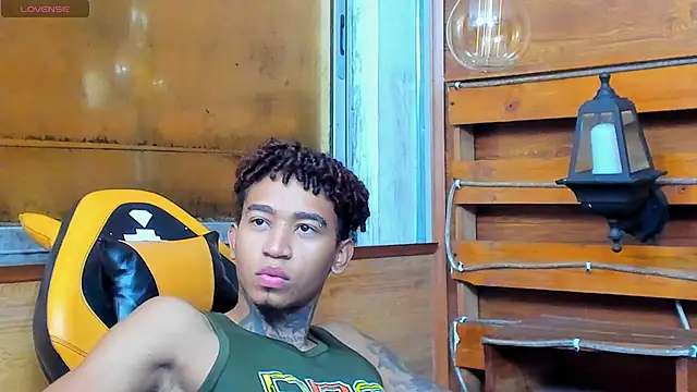 sexy blacks  online show from September 25, 11:25 am