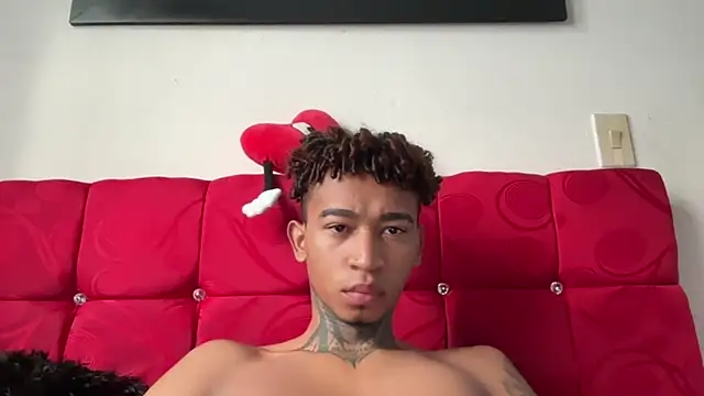 sexy blacks  online show from October 17, 12:30 pm