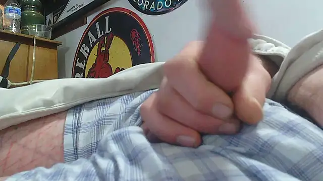 Snapshot of duggiefresh chatting on December 2, 10:34 pm duggiefresh online show from December 2, 10:34 pm