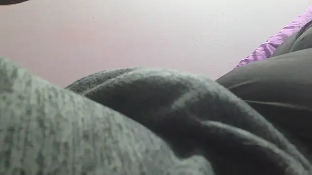 Snapshot of duggiefresh chatting on December 12, 5:59 pm duggiefresh online show from December 12, 5:59 pm