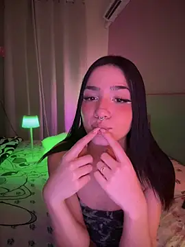 ShannonShanny online show from October 17, 7:05 pm