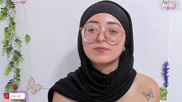 aysel elid online show from March 22, 10:59 pm