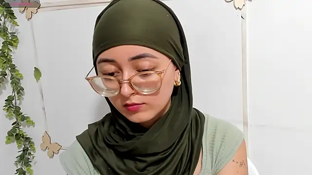 Snapshot of aysel_elid chatting on May 24, 8:58 pm aysel elid online show from May 24, 8:58 pm