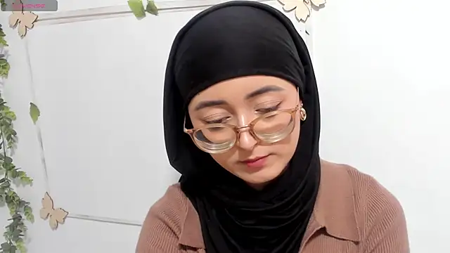 Snapshot of aysel_elid chatting on May 31, 8:54 pm aysel elid online show from May 31, 8:54 pm