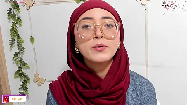 Snapshot of aysel_elid chatting on June 23, 9:35 pm aysel elid online show from June 23, 9:35 pm