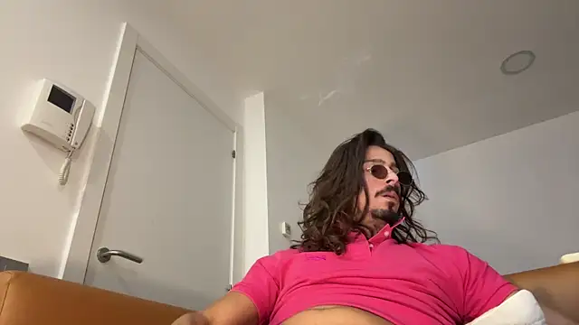 Snapshot of Adam_zen chatting on December 13, 9:52 pm Adam zen online show from December 13, 9:52 pm