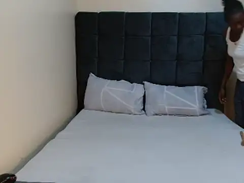 Snapshot of Kimberllie_s chatting on December 9, 7:17 am Kimberllie s online show from December 9, 7:17 am