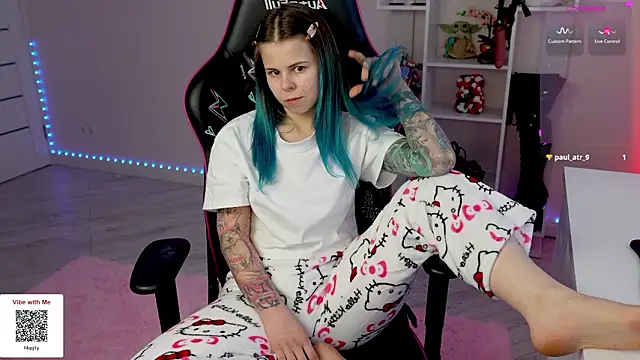 Latex Kitty online show from February 16, 2:57 pm