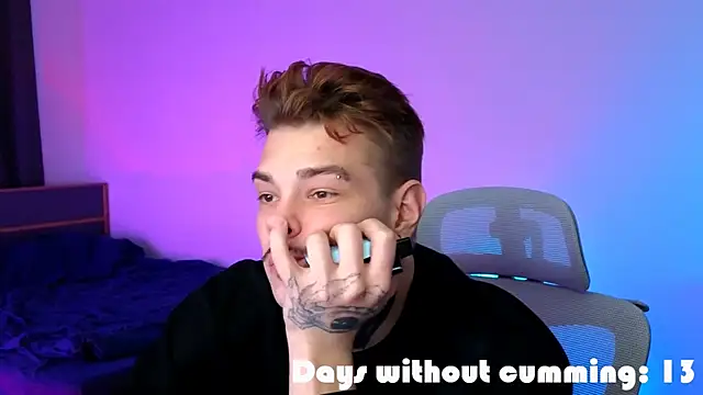 DENIS HERE online show from February 8, 4:43 pm