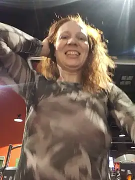 Exhibitionsplit online show from March 27, 10:53 pm