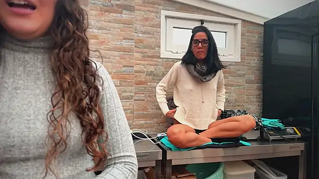 Snapshot of barfantasy chatting on February 6, 11:13 am barfantasy online show from February 6, 11:13 am