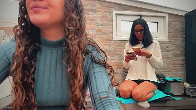 Snapshot of barfantasy chatting on February 13, 10:55 am barfantasy online show from February 13, 10:55 am