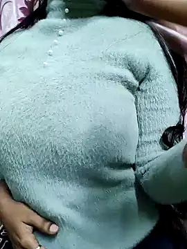 Shreya727 online show from December 8, 7:22 pm