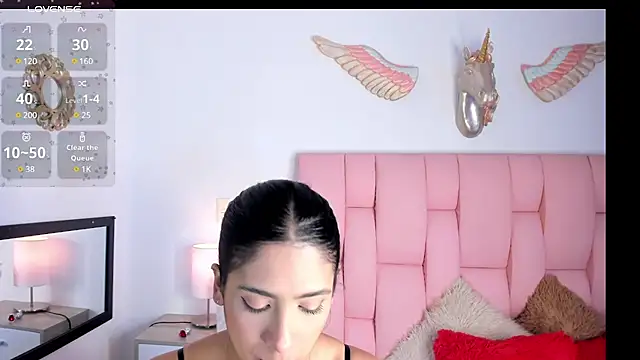 Snapshot of VeronikaOlsen chatting on February 6, 4:03 pm VeronikaOlsen online show from February 6, 4:03 pm