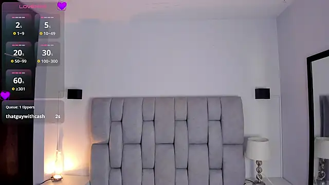 Snapshot of VeronikaOlsen chatting on February 23, 2:07 am VeronikaOlsen online show from February 23, 2:07 am