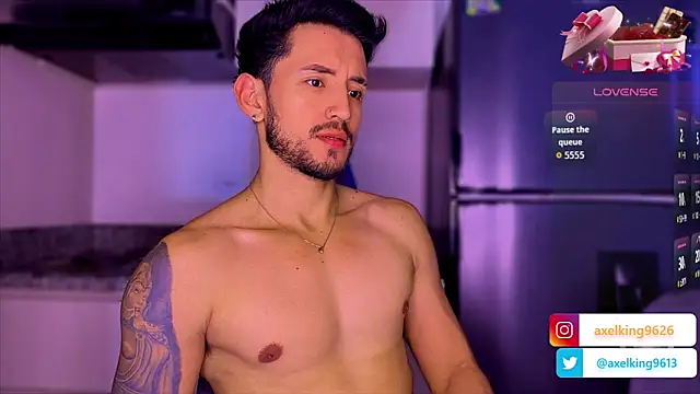 Snapshot of AxelKing1326 chatting on February 14, 10:06 pm AxelKing1326 online show from February 14, 10:06 pm