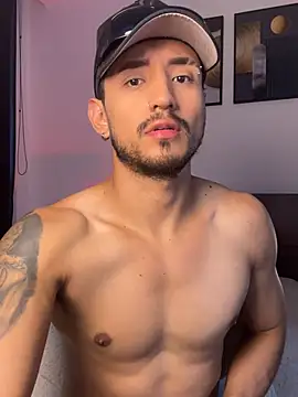 Snapshot of AxelKing1326 chatting on March 2, 10:49 pm AxelKing1326 online show from March 2, 10:49 pm