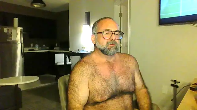 chainjulious online show from June 26, 7:29 pm
