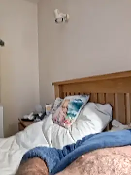 Snapshot of jonjoey123 chatting on October 28, 7:23 am jonjoey123 online show from October 28, 7:23 am