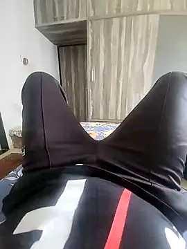 Snapshot of DesiRocco7 chatting on September 20, 6:47 am DesiRocco7 online show from September 20, 6:47 am