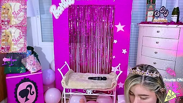 Tawny cox online show from December 8, 10:41 am