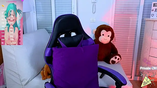 Tawny cox online show from December 19, 3:29 am