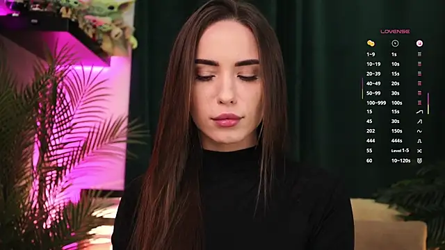 BabyYoda- online show from November 5, 6:52 pm