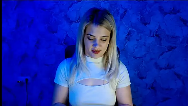 Snapshot of nika_gold1 chatting on November 9, 8:51 pm nika gold1 online show from November 9, 8:51 pm