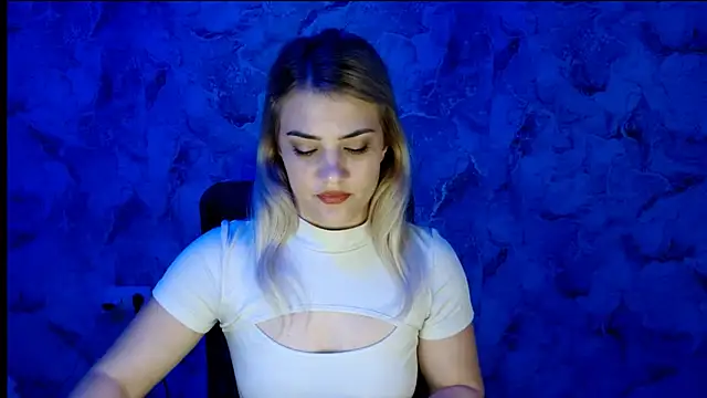 Snapshot of nika_gold1 chatting on November 21, 6:50 pm nika gold1 online show from November 21, 6:50 pm