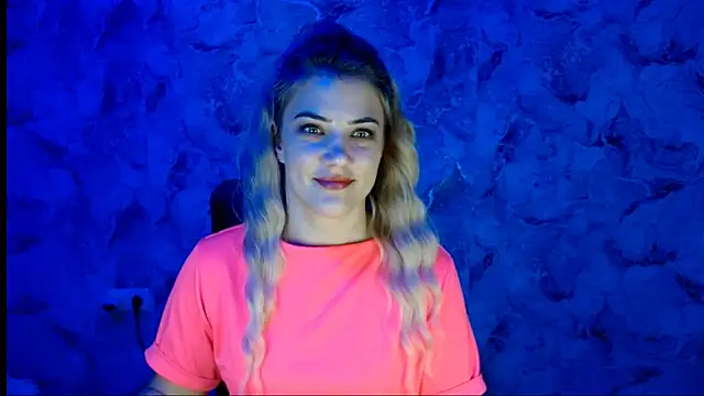 Snapshot of nika_gold1 chatting on November 25, 4:07 pm nika gold1 online show from November 25, 4:07 pm