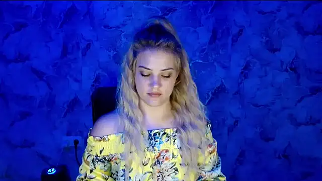 nika gold1 online show from June 15, 2:52 pm