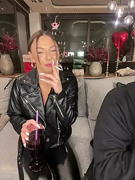 Snapshot of SexOnMyLvL chatting on December 20, 10:00 pm SexOnMyLvL online show from December 20, 10:00 pm