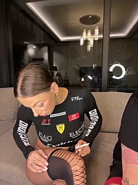 Snapshot of SexOnMyLvL chatting on October 7, 8:17 pm SexOnMyLvL online show from October 7, 8:17 pm