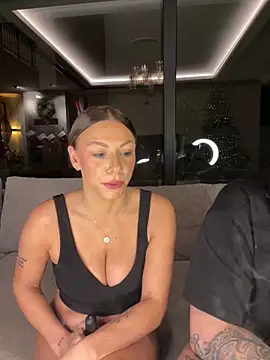 Snapshot of SexOnMyLvL chatting on November 17, 9:09 pm SexOnMyLvL online show from November 17, 9:09 pm