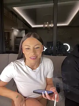 Snapshot of SexOnMyLvL chatting on February 2, 9:13 pm SexOnMyLvL online show from February 2, 9:13 pm