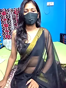 Snapshot of Triha_18 chatting on November 1, 6:54 pm Triha 18 online show from November 1, 6:54 pm