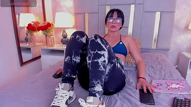 Snapshot of Camilaa_Sanchez_ chatting on January 31, 12:18 pm Camilaa Sanchez online show from January 31, 12:18 pm