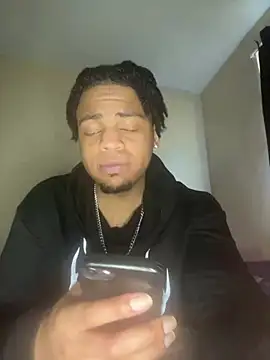 Snapshot of Elgrazonamor chatting on February 22, 6:19 pm Elgrazonamor online show from February 22, 6:19 pm