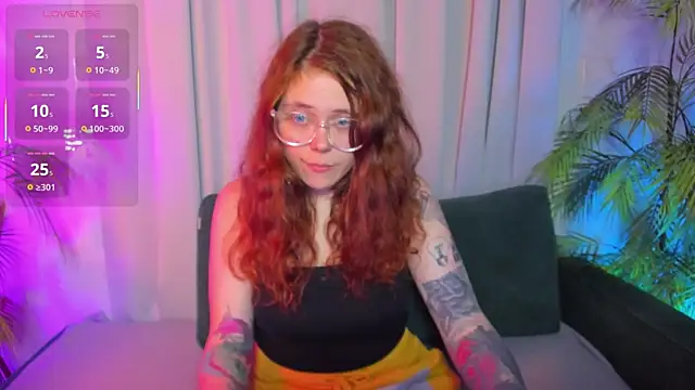 SophiePure online show from October 6, 9:01 pm