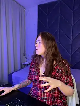 SophiePure online show from October 23, 8:29 pm