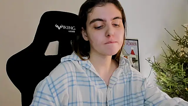 Snapshot of emmamurrr chatting on December 30, 7:32 pm emmamurrr online show from December 30, 7:32 pm