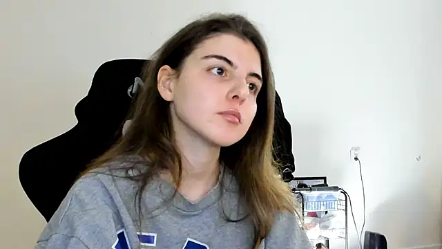 emmamurrr online show from November 29, 12:08 pm