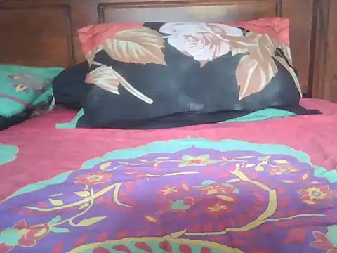 Snapshot of Nuttysub chatting on October 15, 1:39 am Nuttysub online show from October 15, 1:39 am