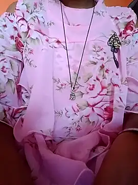 Snapshot of Mangla_Bhabhi chatting on December 23, 8:44 am Mangla Bhabhi online show from December 23, 8:44 am